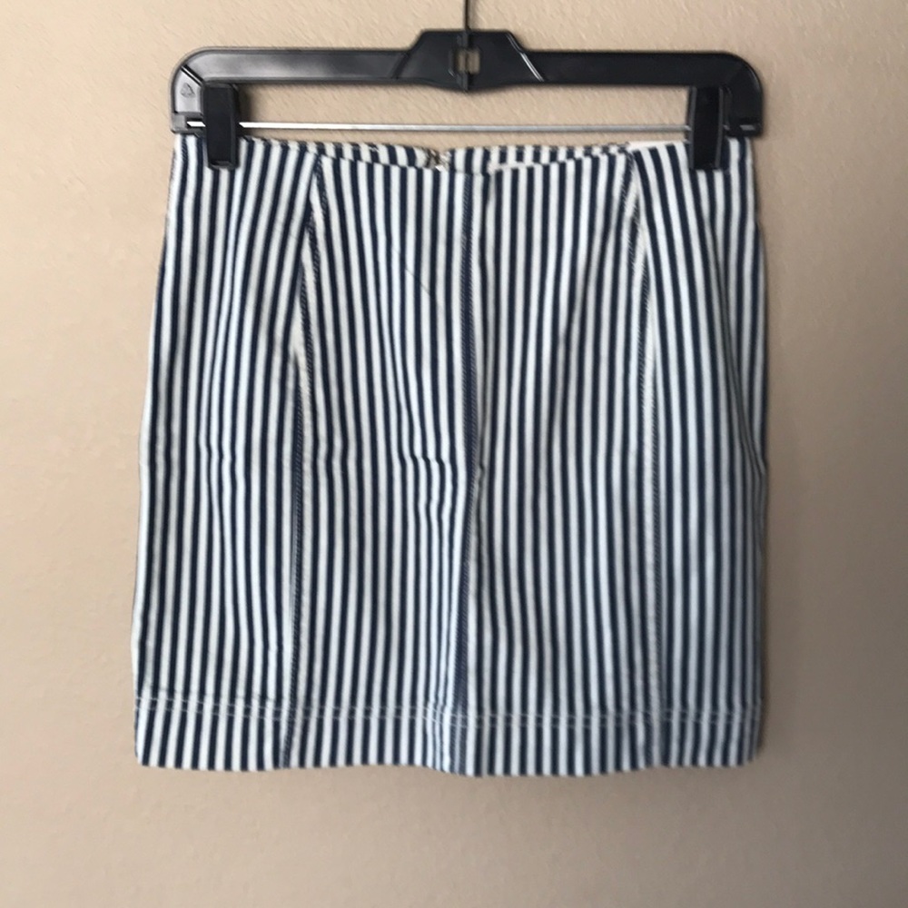 Jolt Skirt